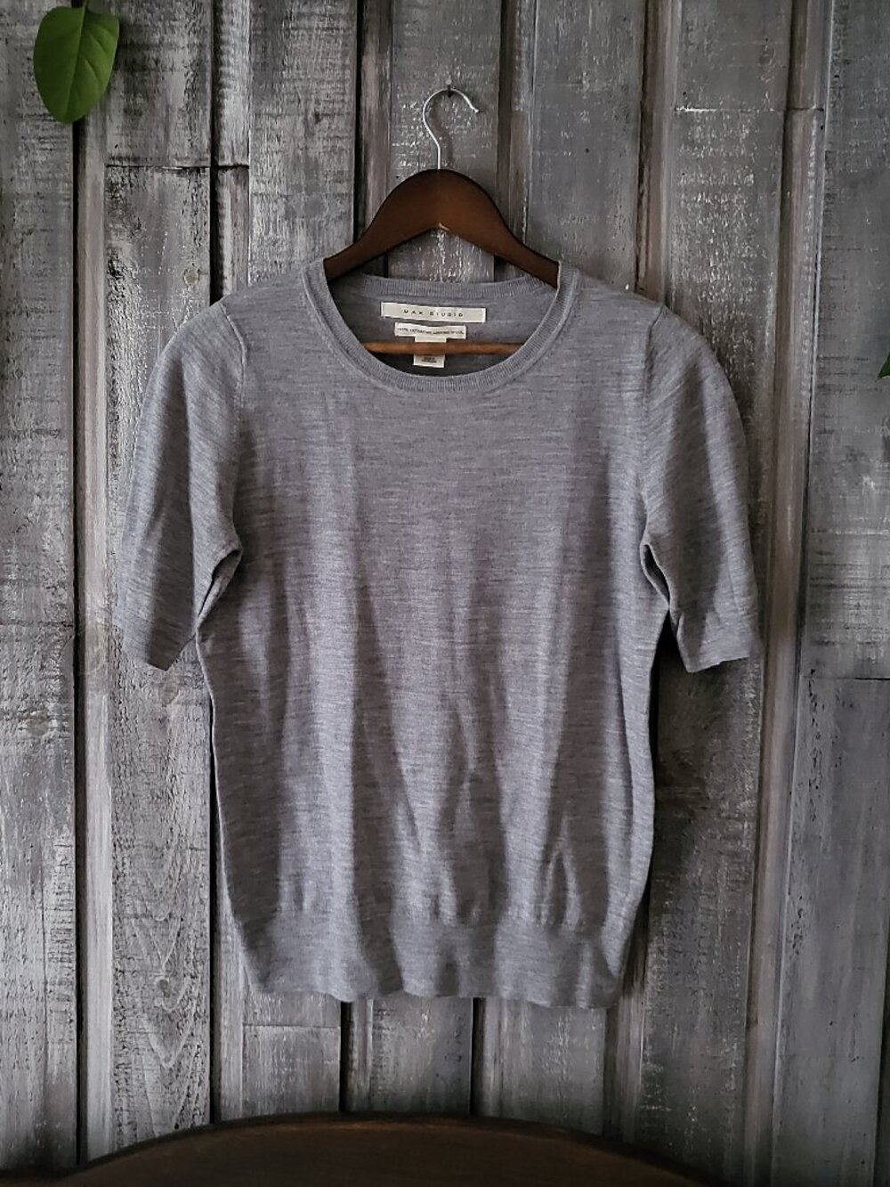 100% Extrafine Merino Wool Gray Short Sleeve Sweater Top Large